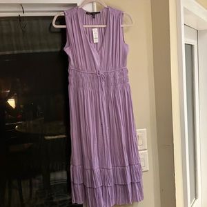 White House Black Market SL Pleated MIDI Dress- purple rose color- size XS